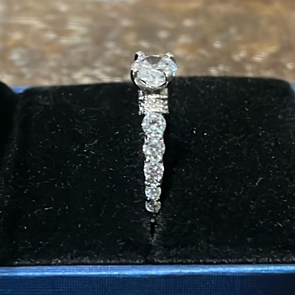 NEW 925 Sterling Silver With Lab Created Diamonds Ring In Size 8. - Picture 6 of 10